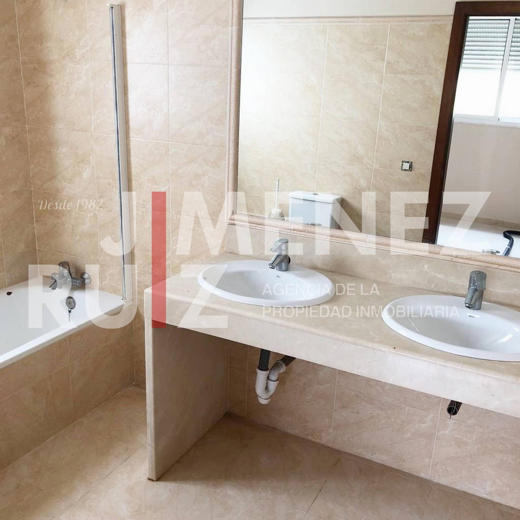 For sale of house in El Puerto de Santa María