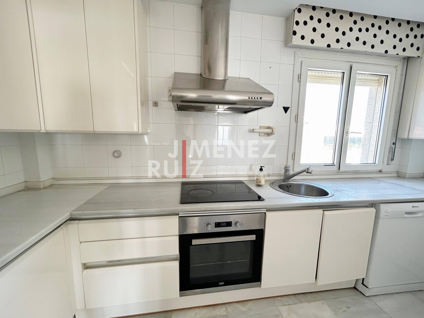 For sale of penthouse in El Puerto de Santa María