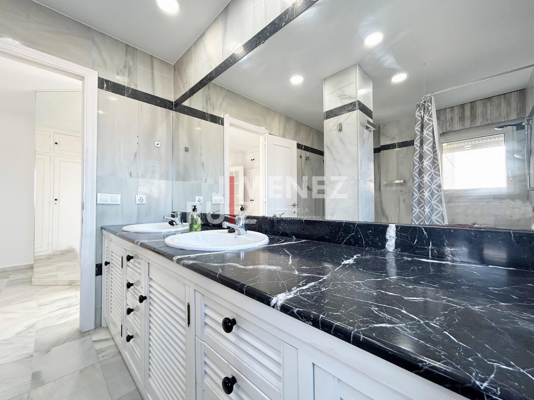 For sale of penthouse in El Puerto de Santa María