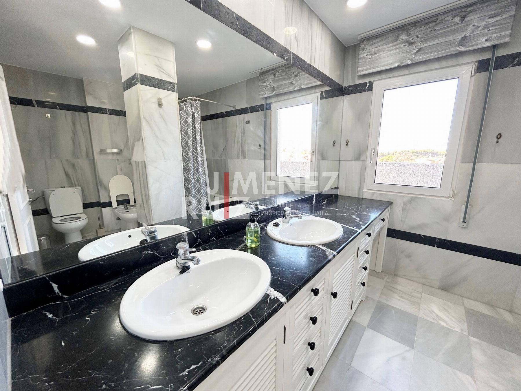 For sale of penthouse in El Puerto de Santa María