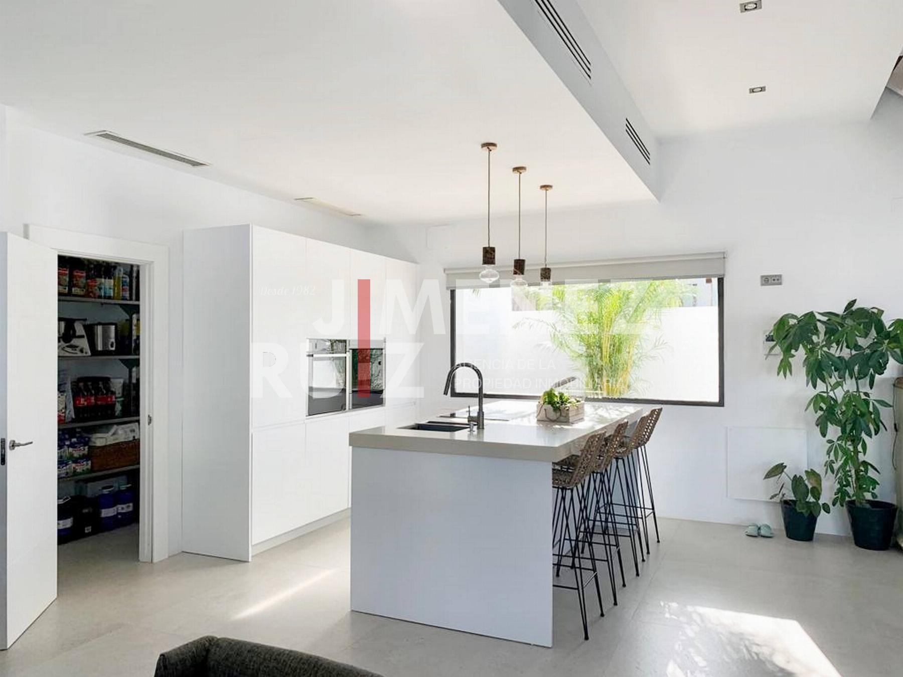 For sale of chalet in El Puerto de Santa María