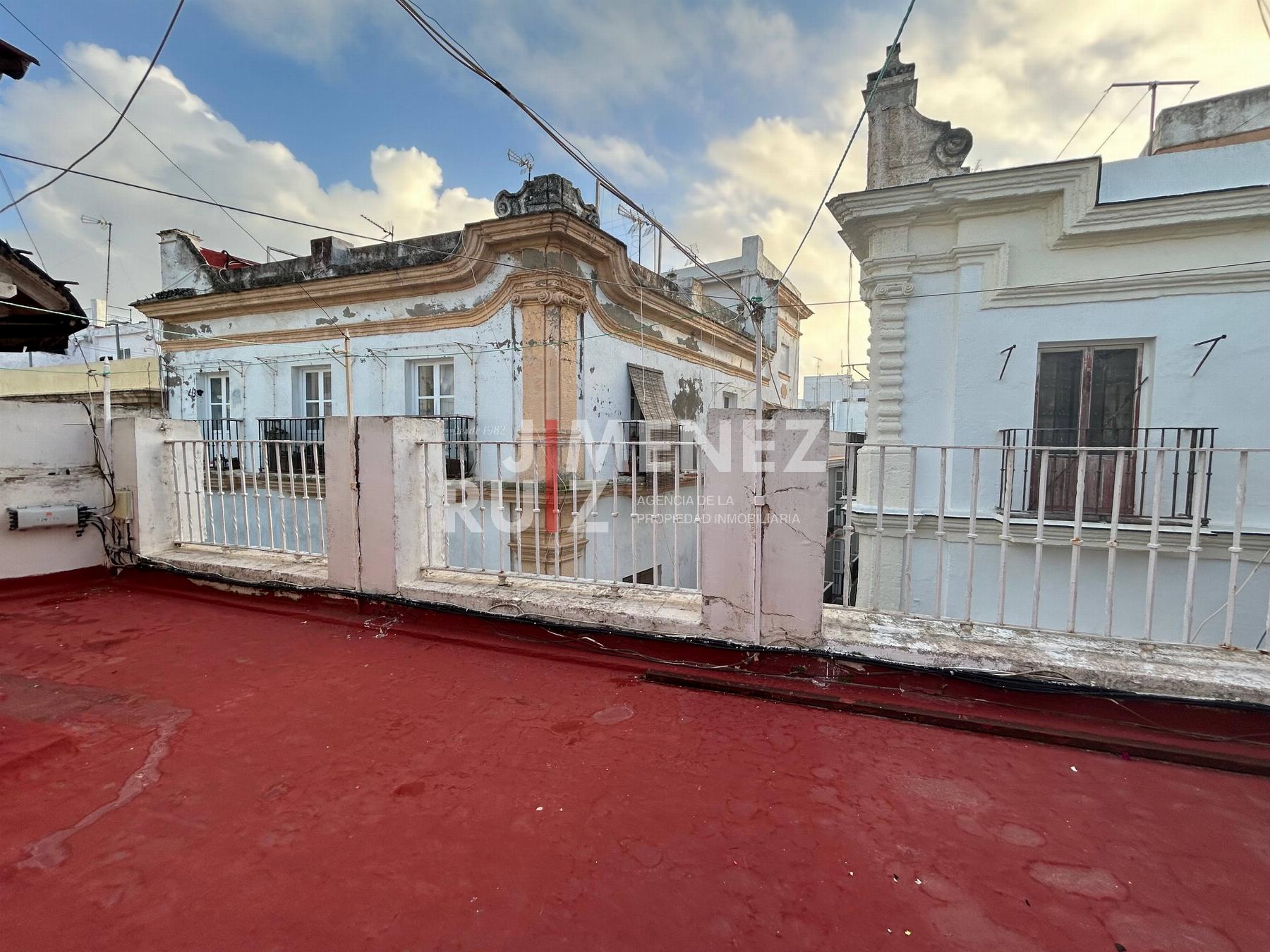 For sale of house in Cádiz