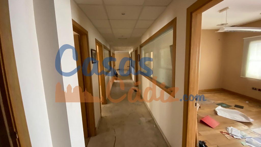 For sale of commercial in Jerez de la Frontera