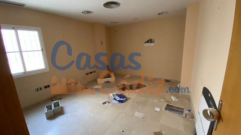 For sale of commercial in Jerez de la Frontera