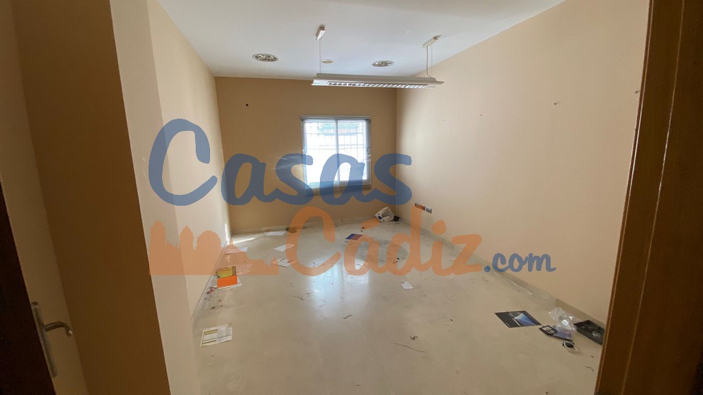 For sale of commercial in Jerez de la Frontera