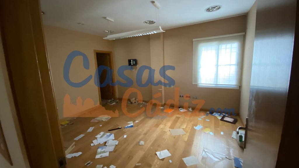 For sale of commercial in Jerez de la Frontera