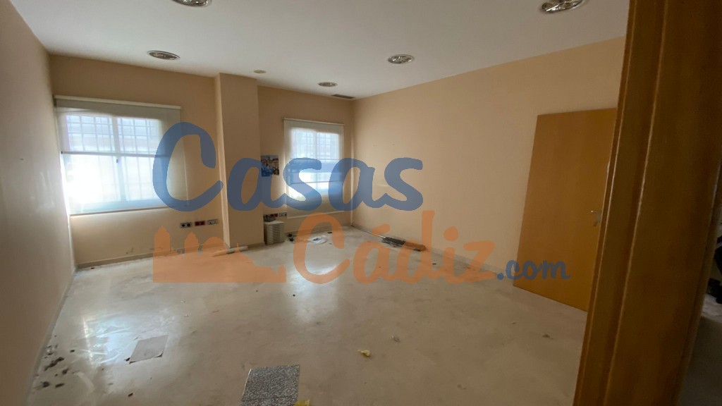 For sale of commercial in Jerez de la Frontera