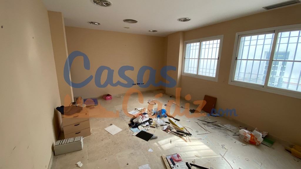 For sale of commercial in Jerez de la Frontera