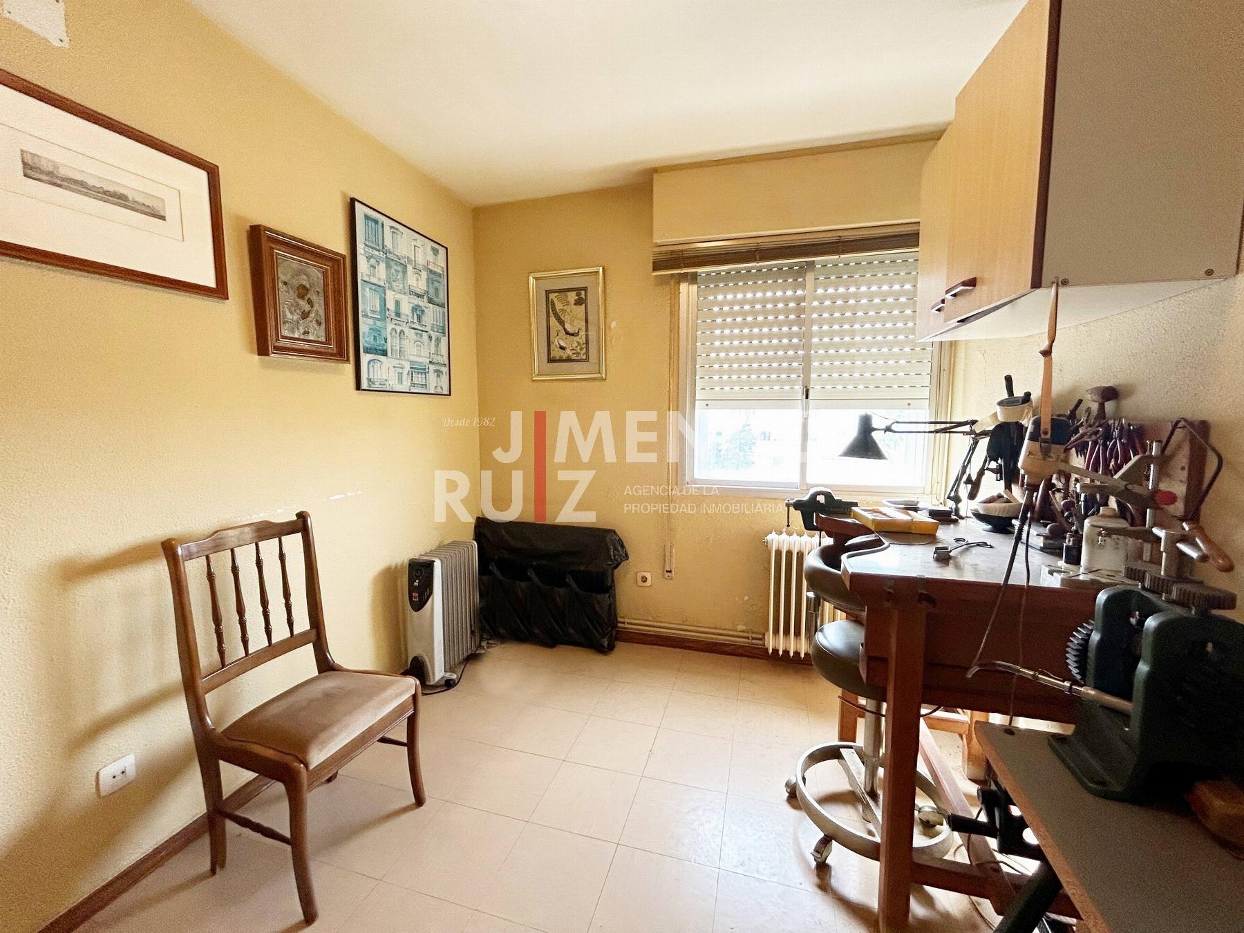 For sale of flat in Cádiz