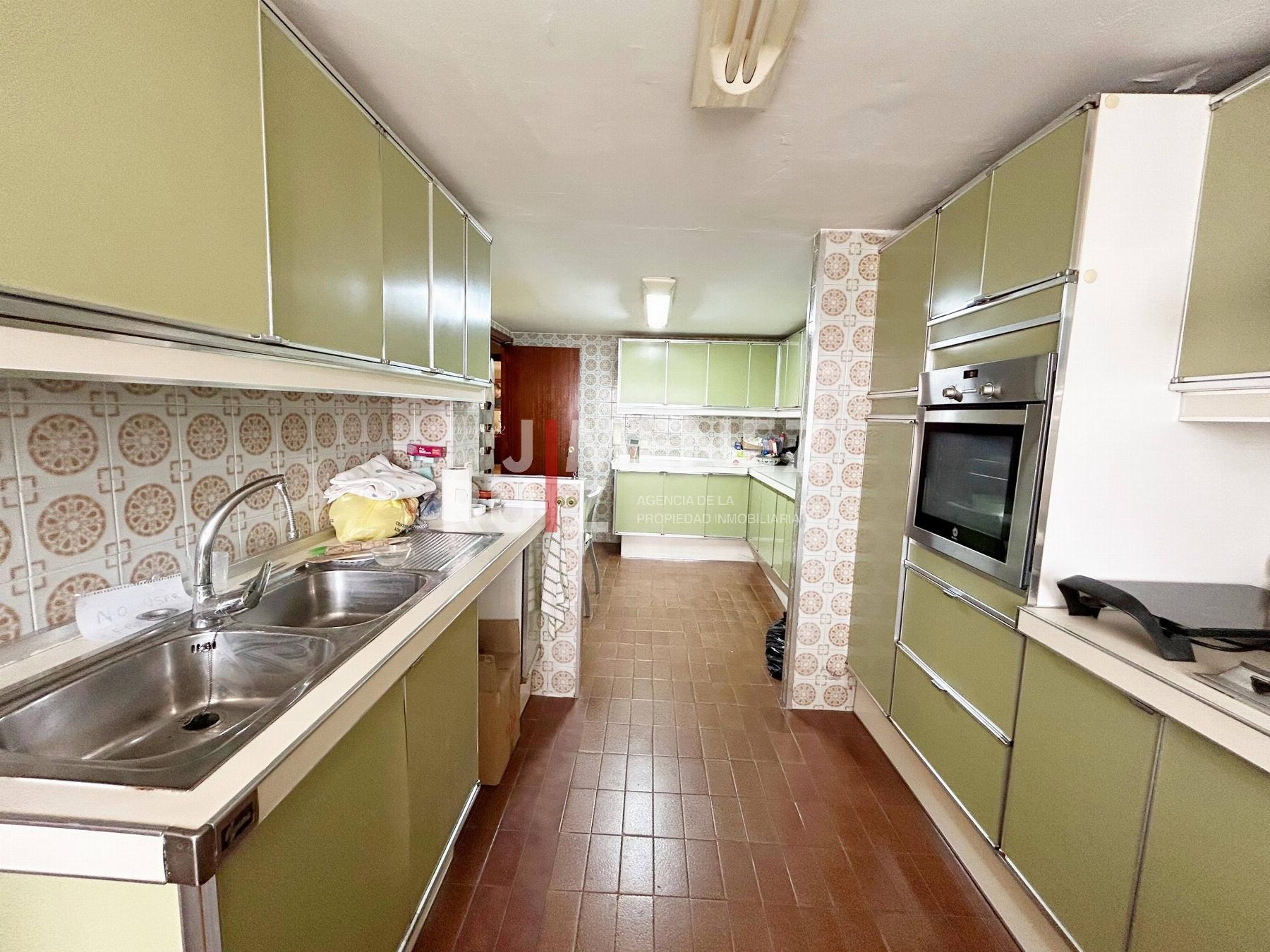 For sale of flat in Cádiz