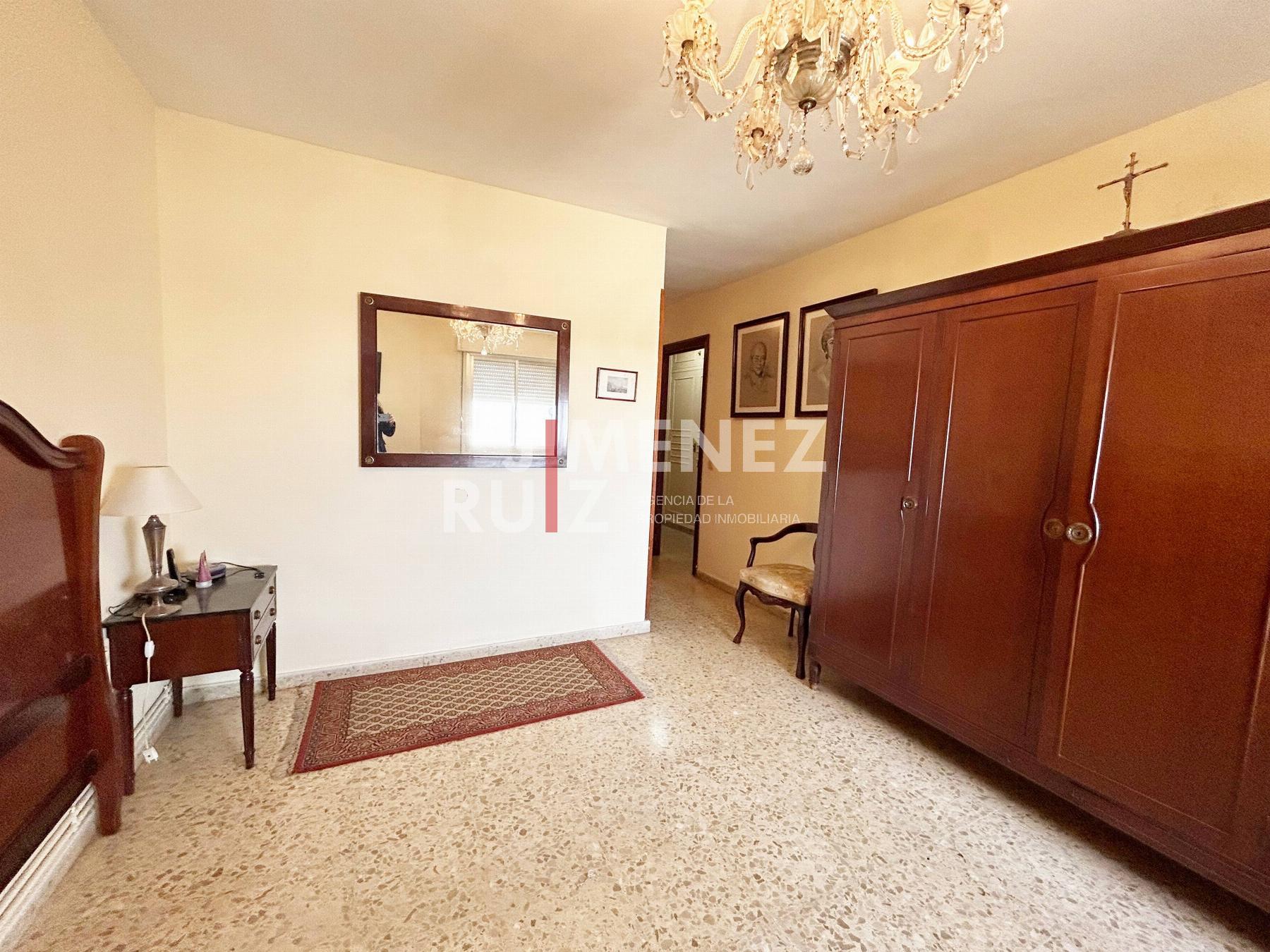 For sale of flat in Cádiz