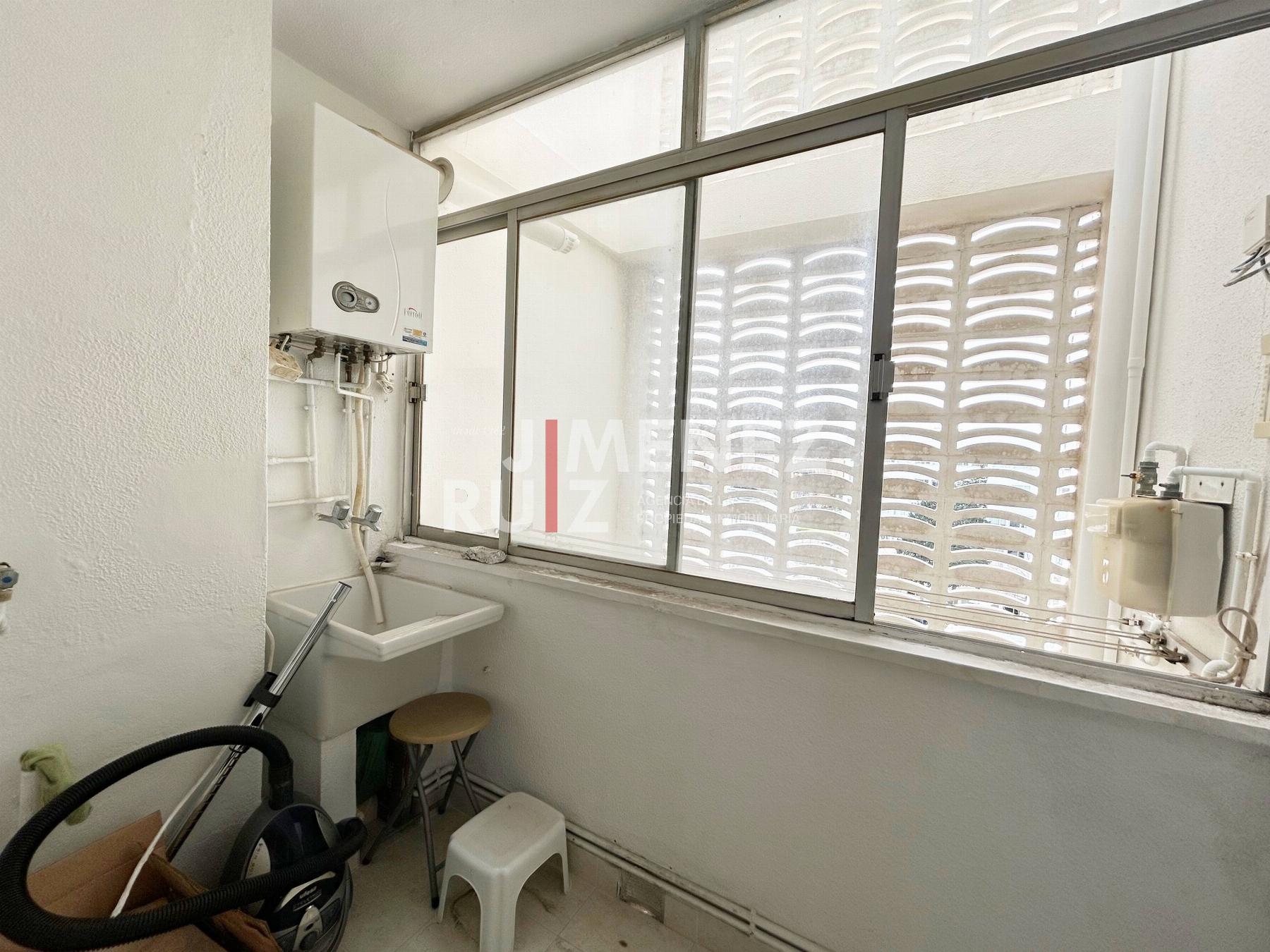 For sale of flat in Cádiz