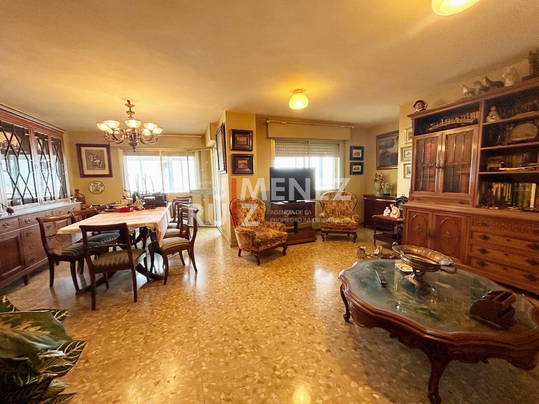 For sale of flat in Cádiz
