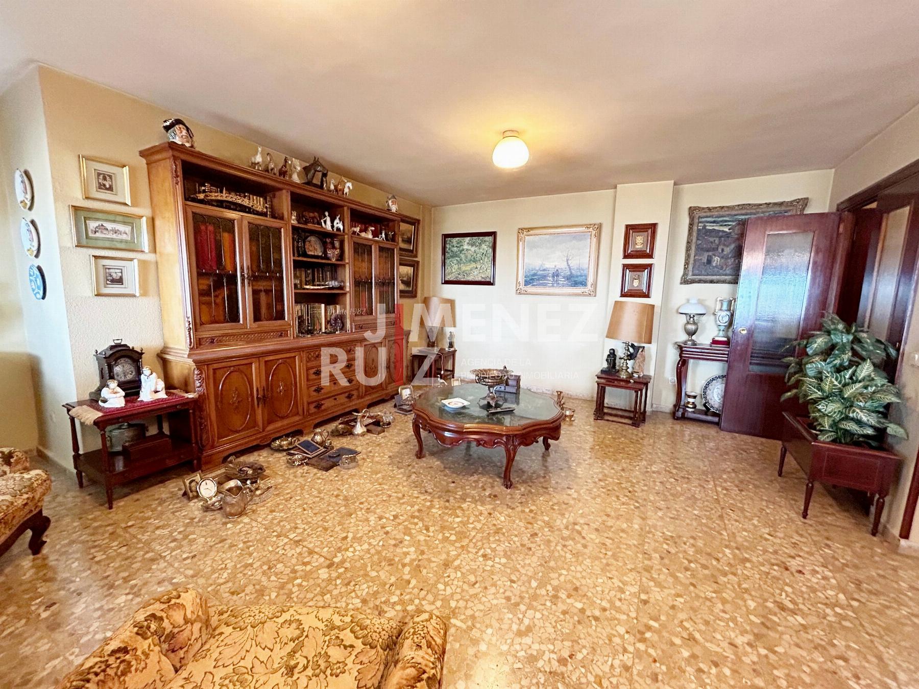 For sale of flat in Cádiz