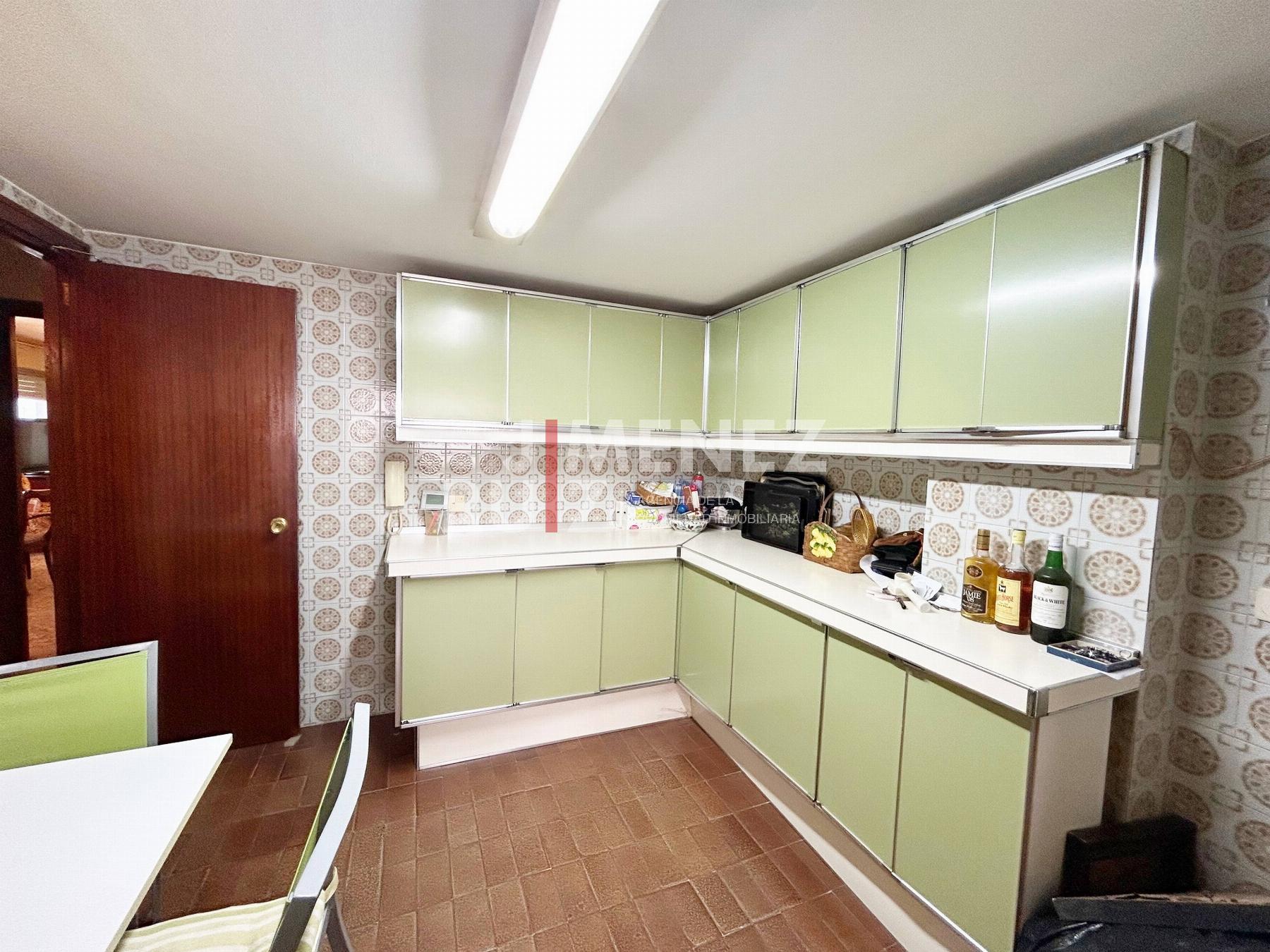 For sale of flat in Cádiz