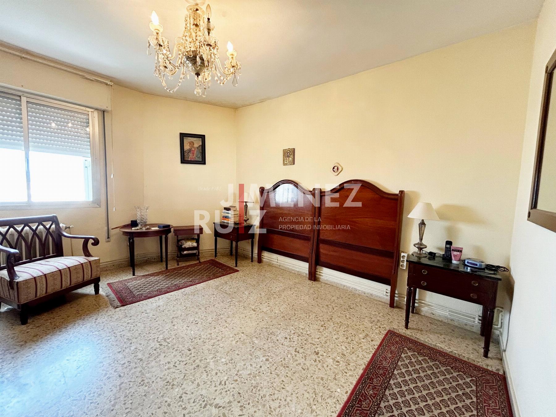For sale of flat in Cádiz