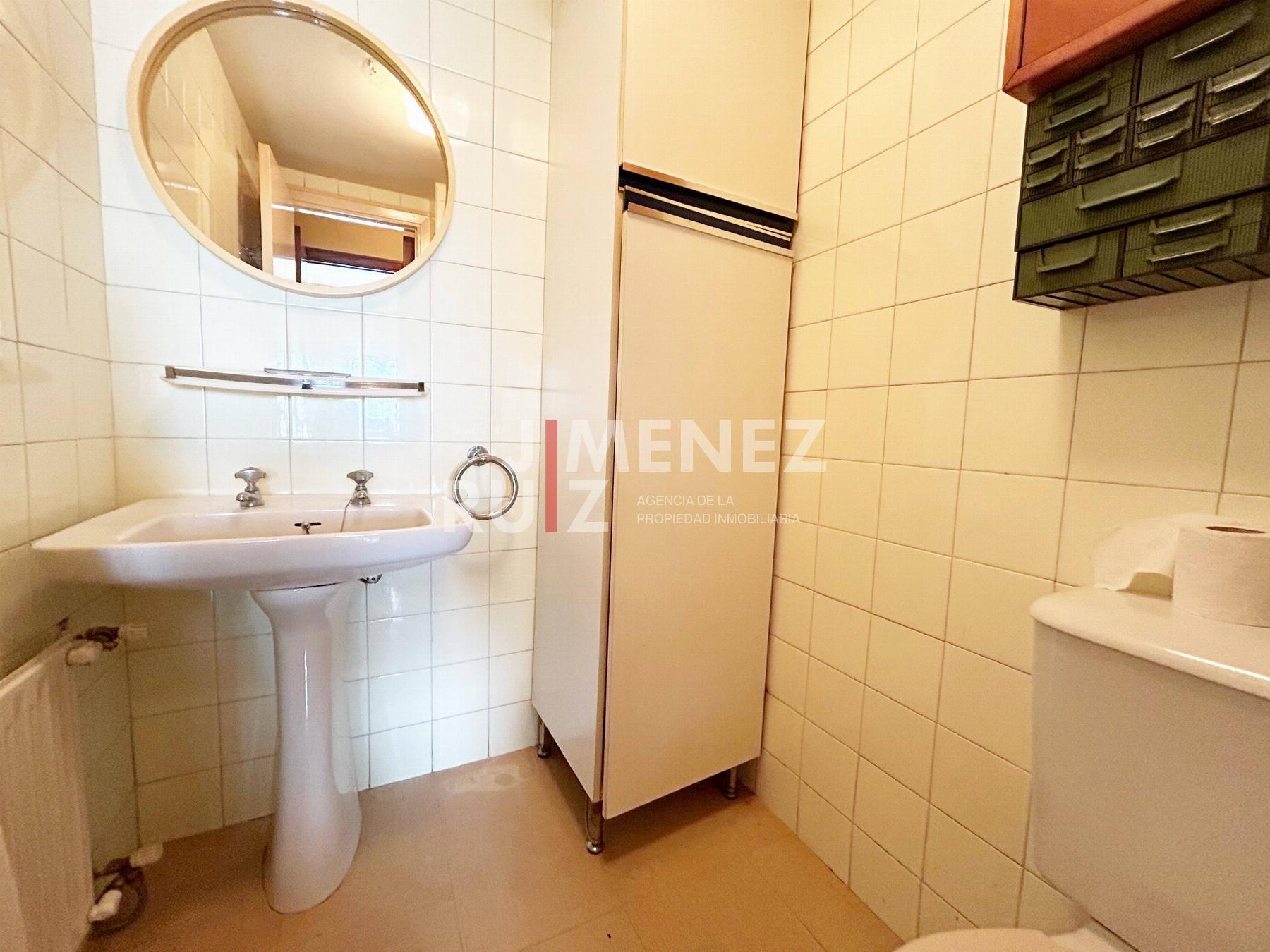 For sale of flat in Cádiz