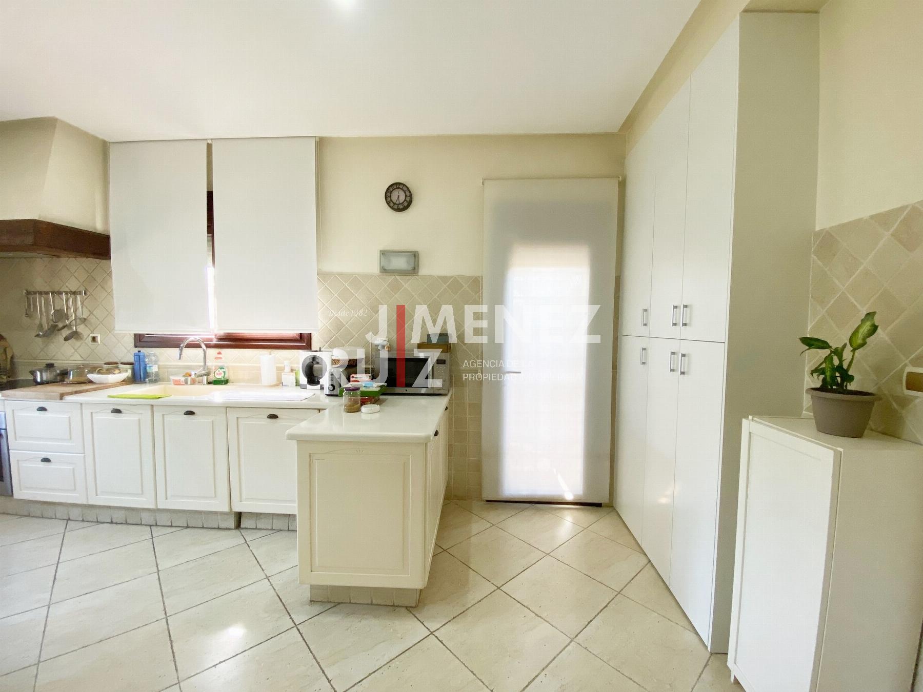 For sale of chalet in El Puerto de Santa María
