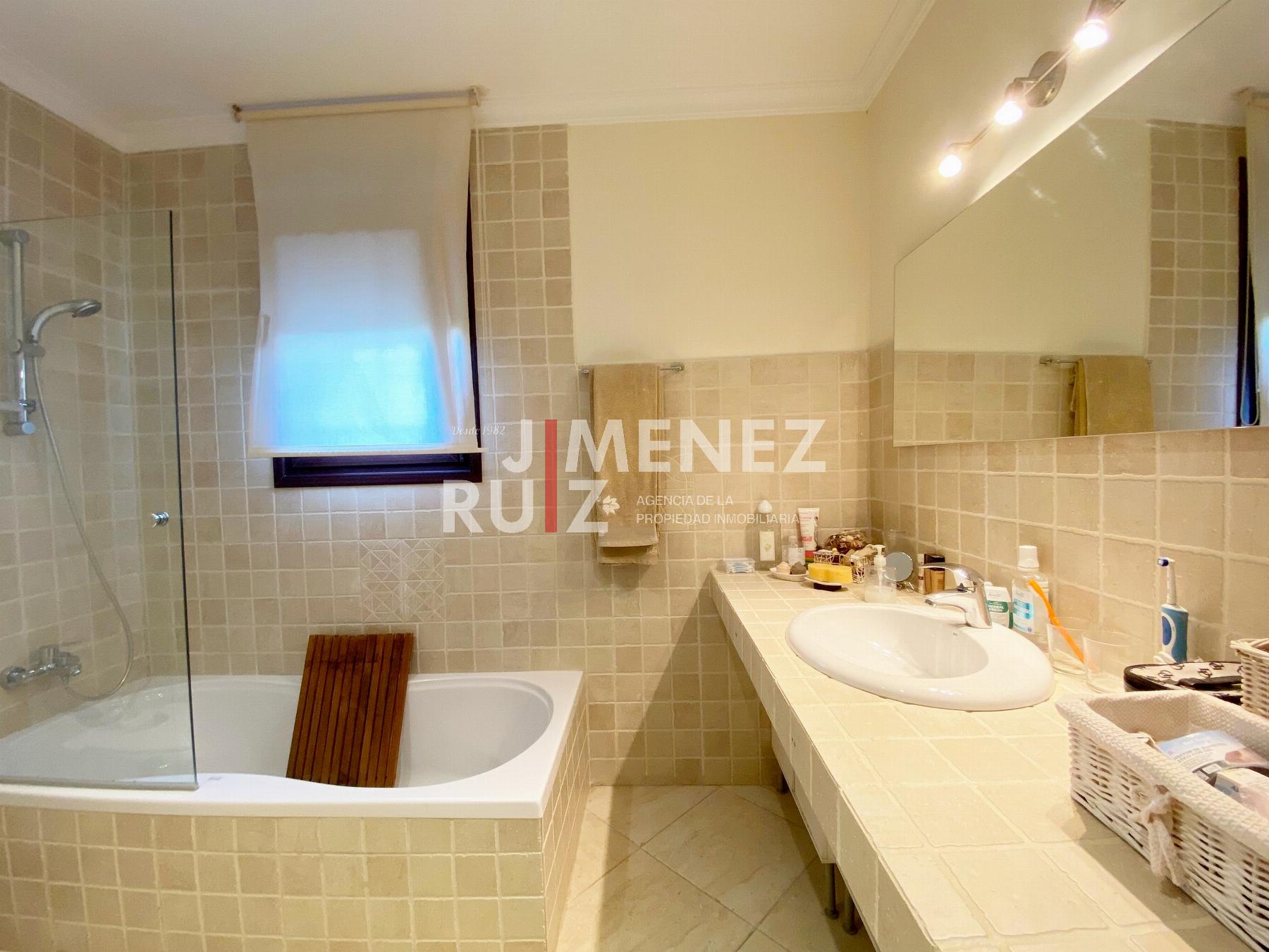 For sale of chalet in El Puerto de Santa María