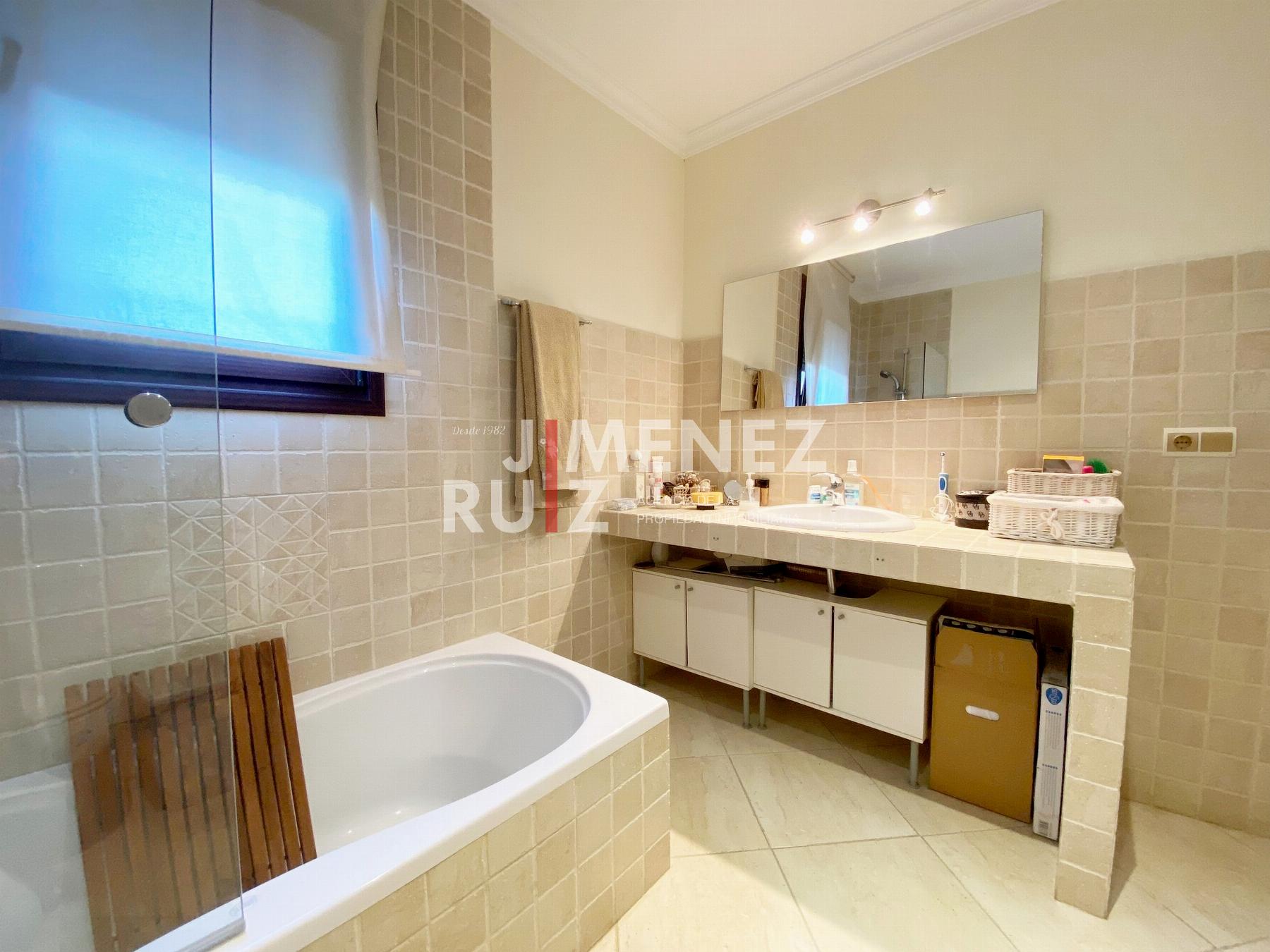 For sale of chalet in El Puerto de Santa María