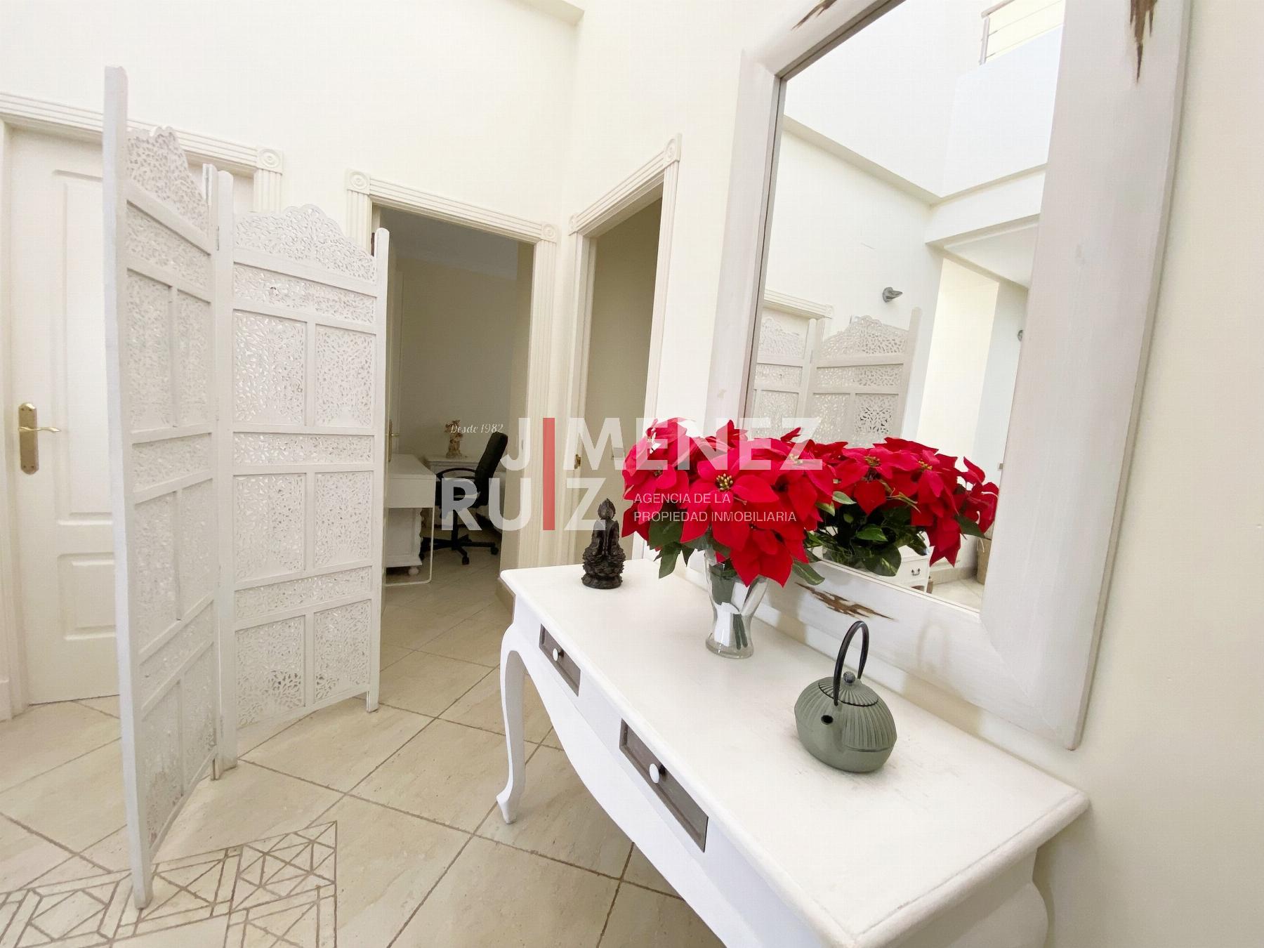 For sale of chalet in El Puerto de Santa María