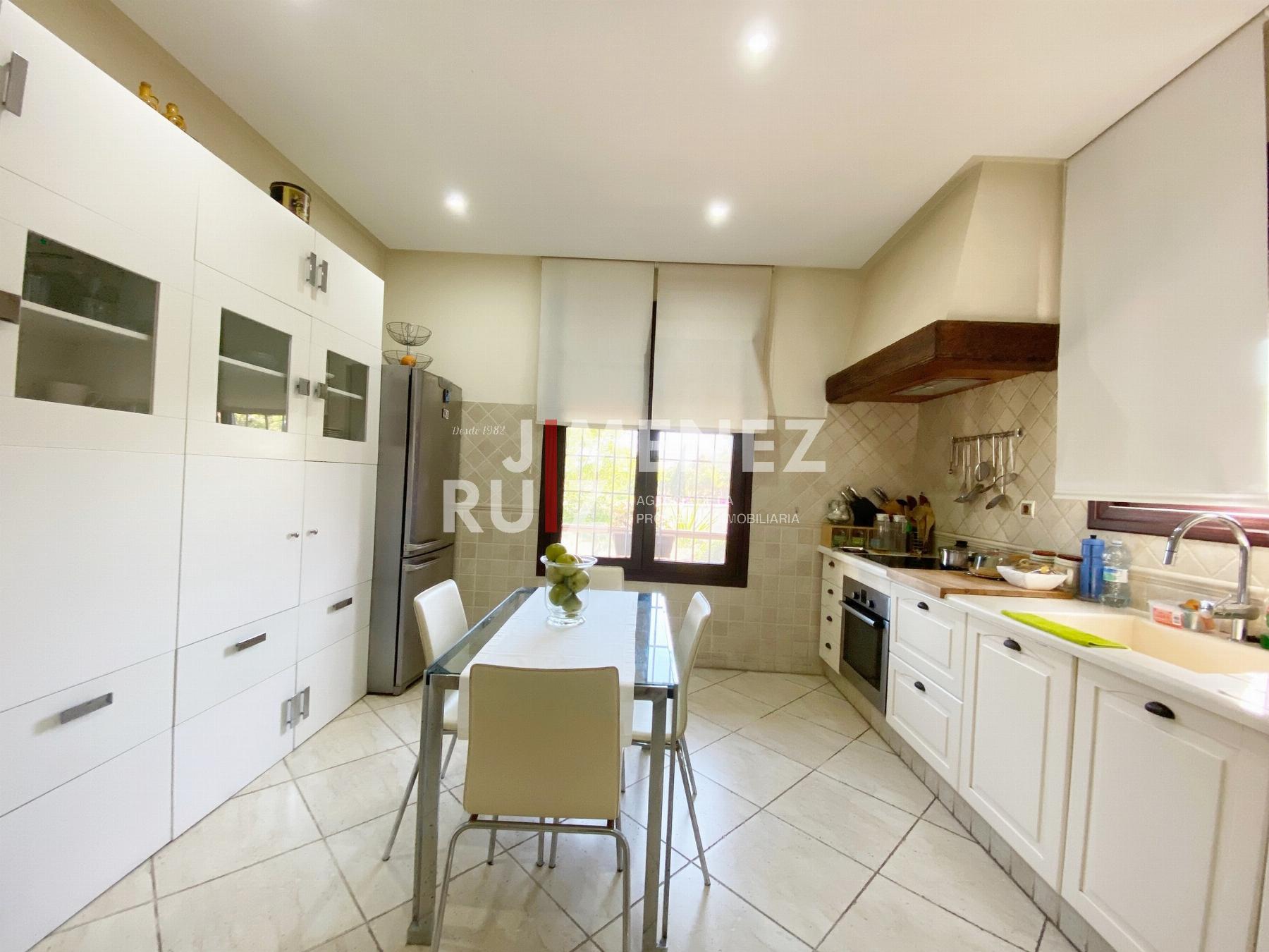 For sale of chalet in El Puerto de Santa María