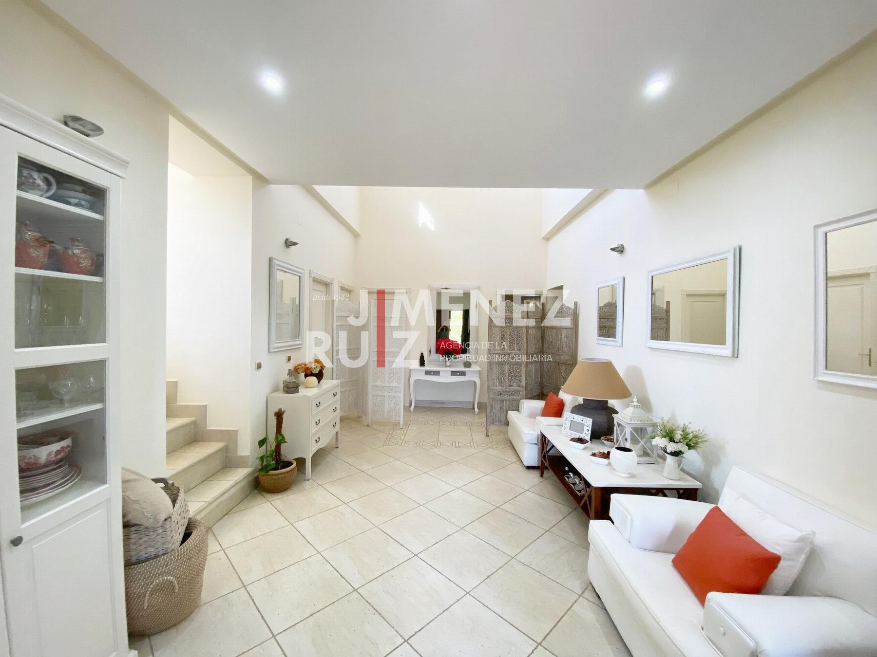 For sale of chalet in El Puerto de Santa María