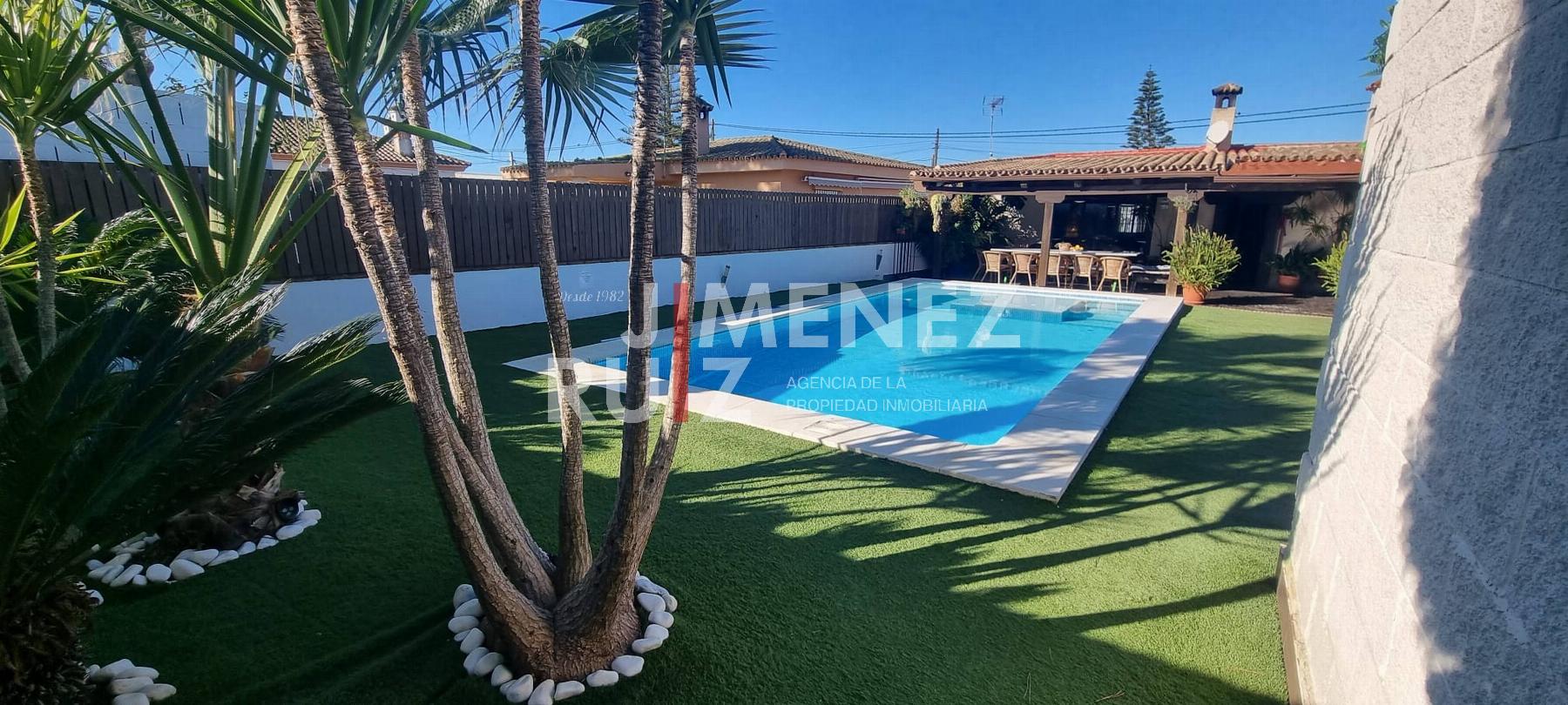 For sale of chalet in El Puerto de Santa María