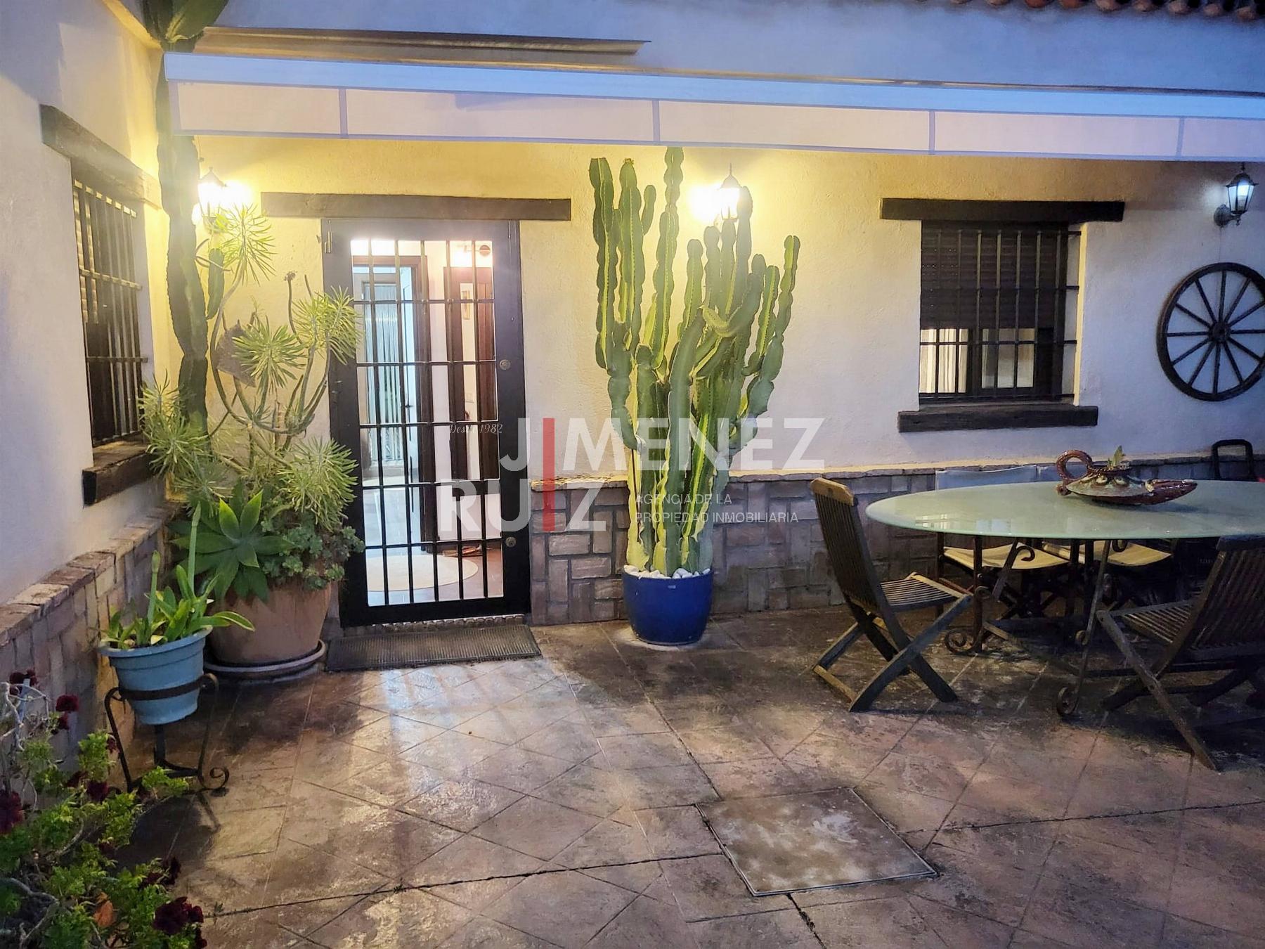 For sale of chalet in El Puerto de Santa María