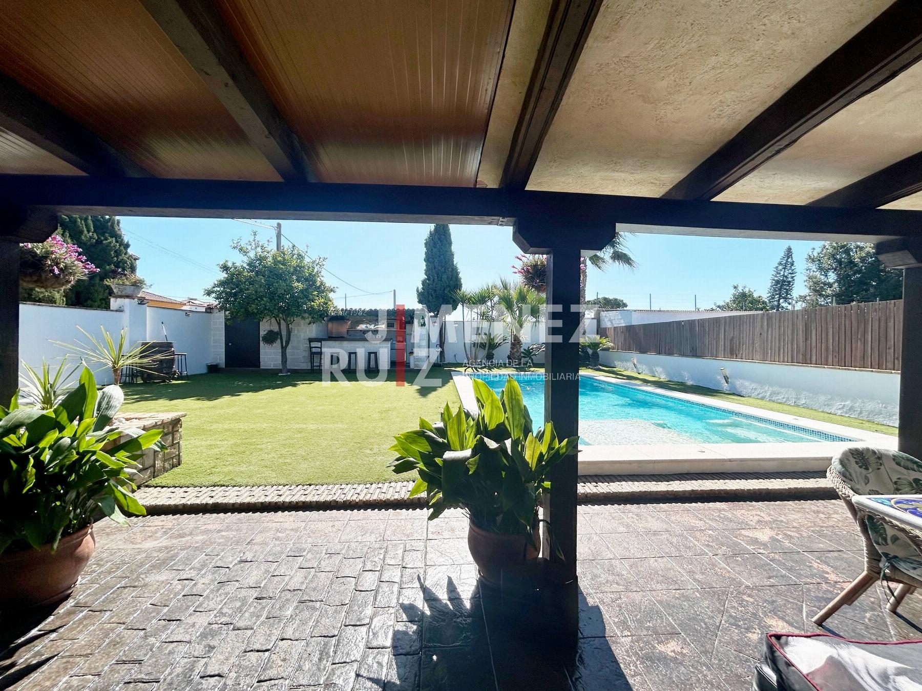 For sale of chalet in El Puerto de Santa María