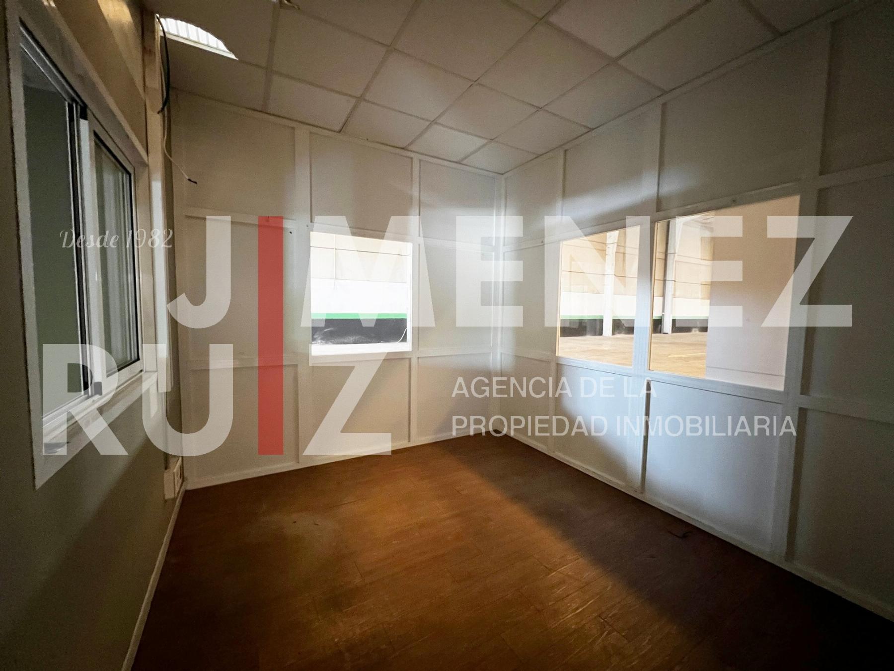 Venta de nave industrial en El Puerto de Santa María