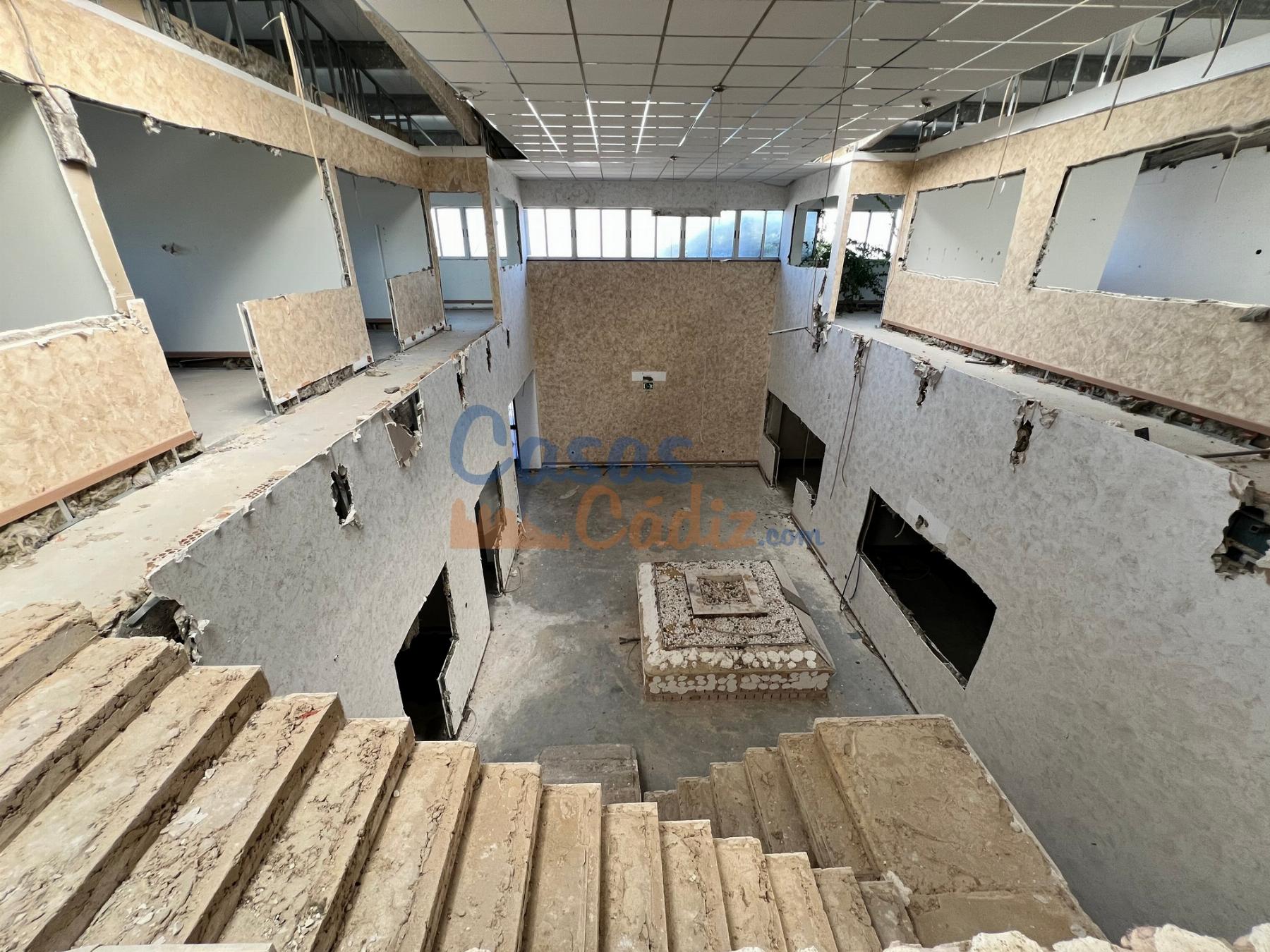For sale of industrial plant/warehouse in El Puerto de Santa María