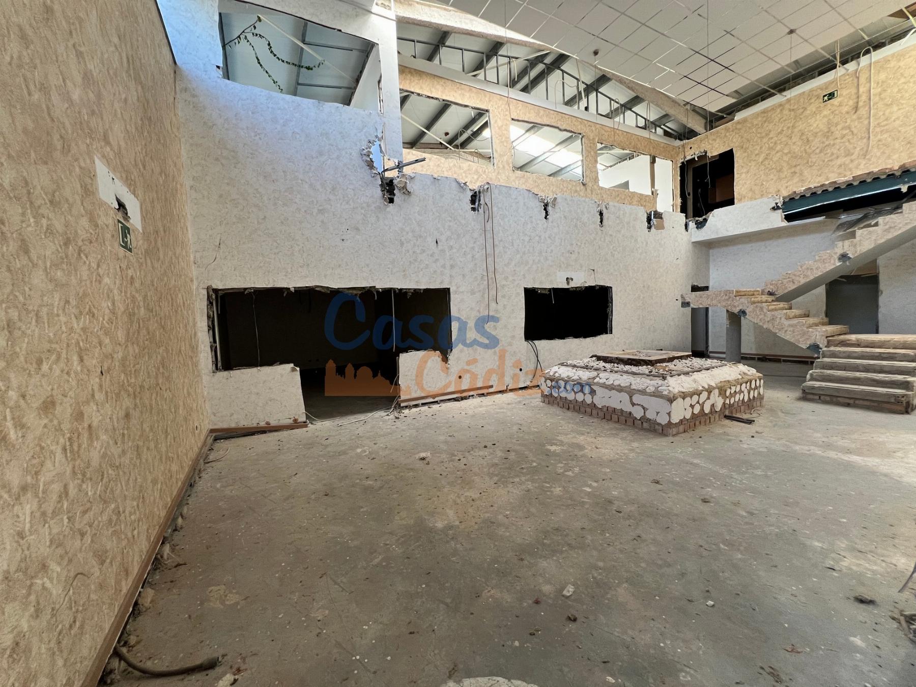 For sale of industrial plant/warehouse in El Puerto de Santa María