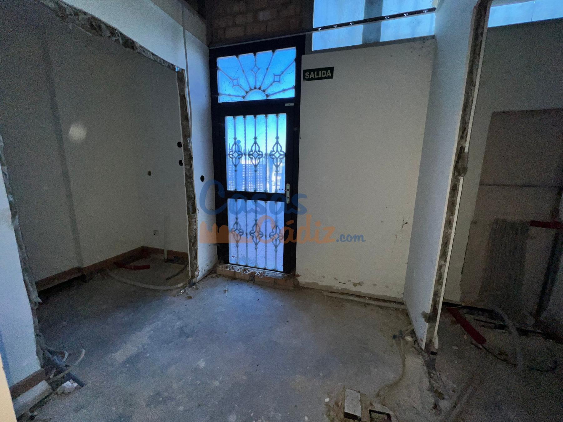 For sale of industrial plant/warehouse in El Puerto de Santa María