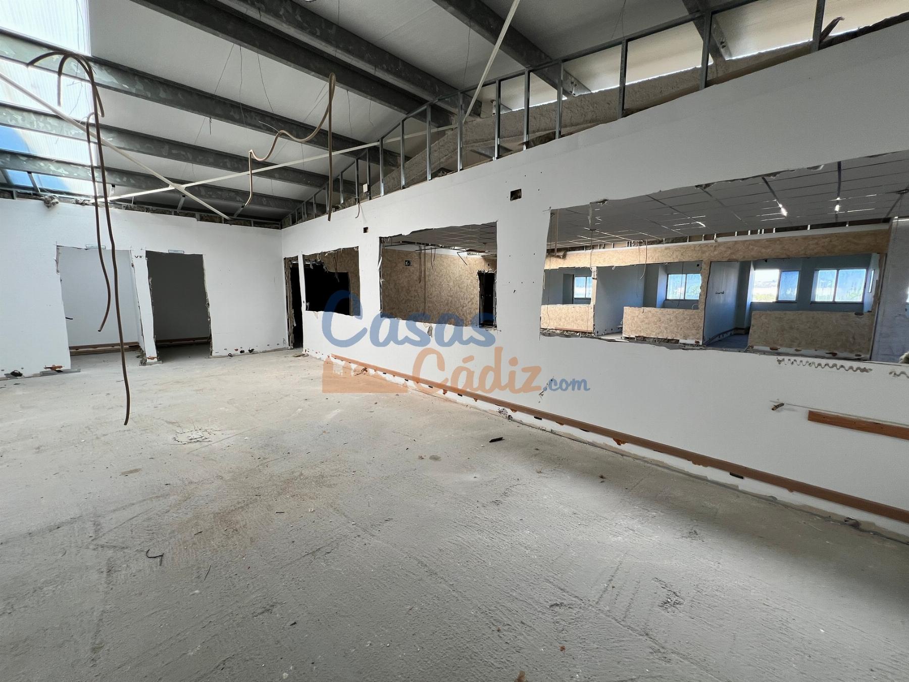 For sale of industrial plant/warehouse in El Puerto de Santa María