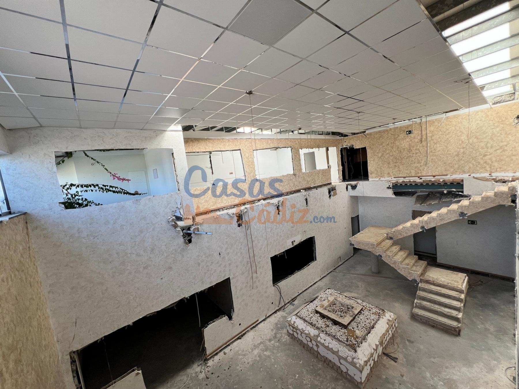 For sale of industrial plant/warehouse in El Puerto de Santa María