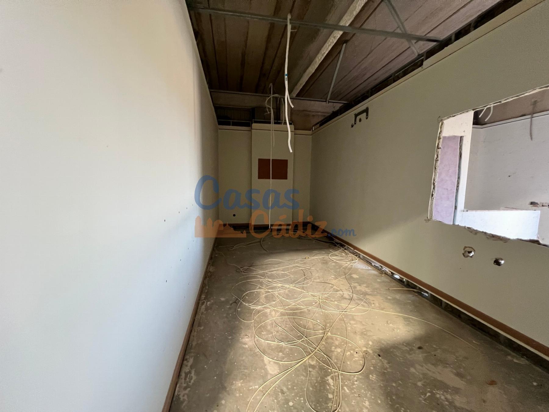 For sale of industrial plant/warehouse in El Puerto de Santa María