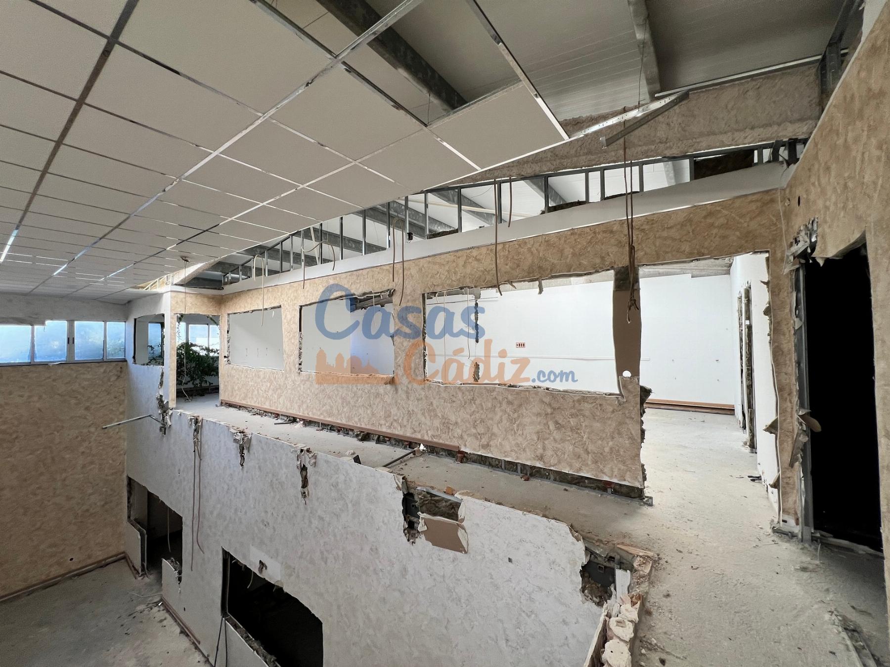 For sale of industrial plant/warehouse in El Puerto de Santa María