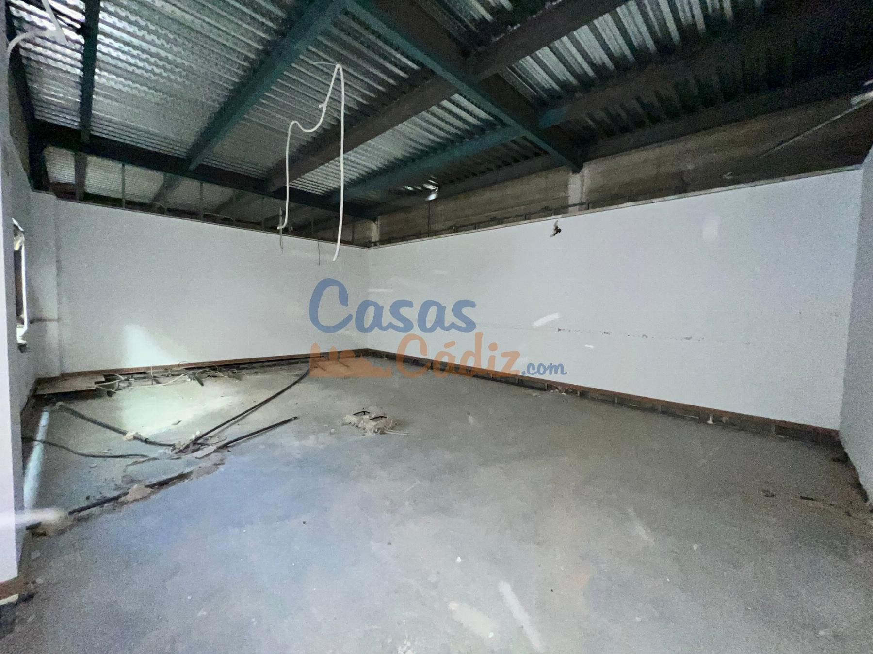 For sale of industrial plant/warehouse in El Puerto de Santa María