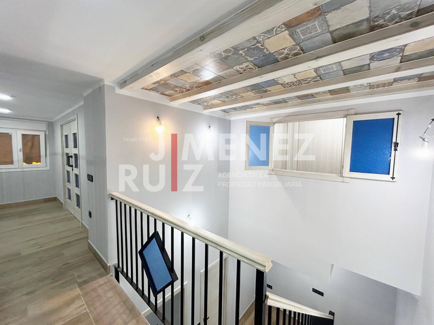For sale of duplex in Cádiz