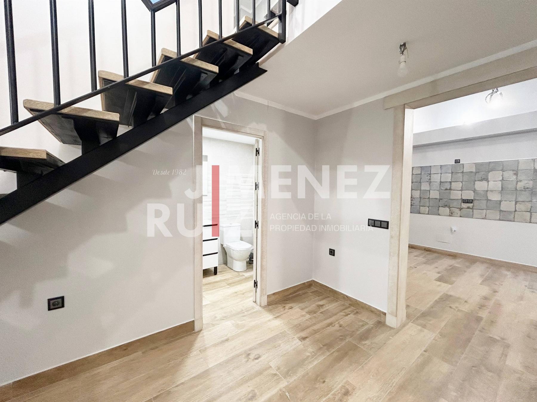 For sale of duplex in Cádiz