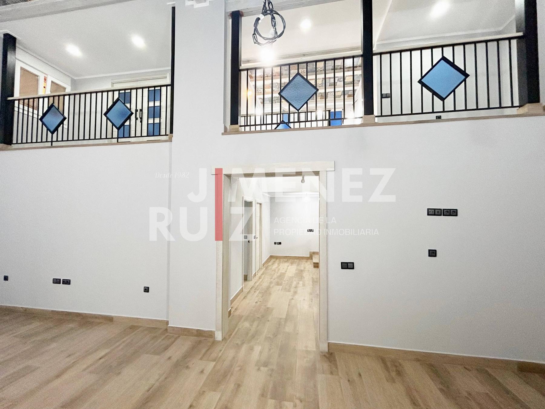For sale of duplex in Cádiz