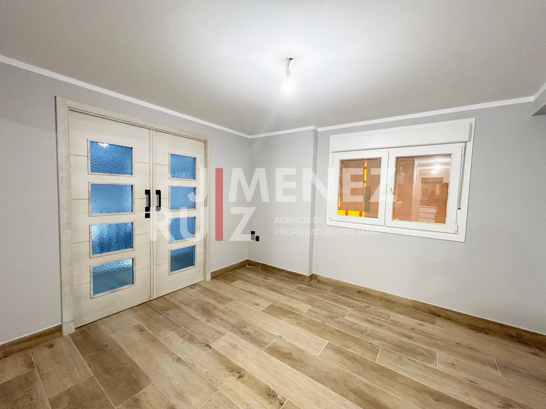 For sale of duplex in Cádiz