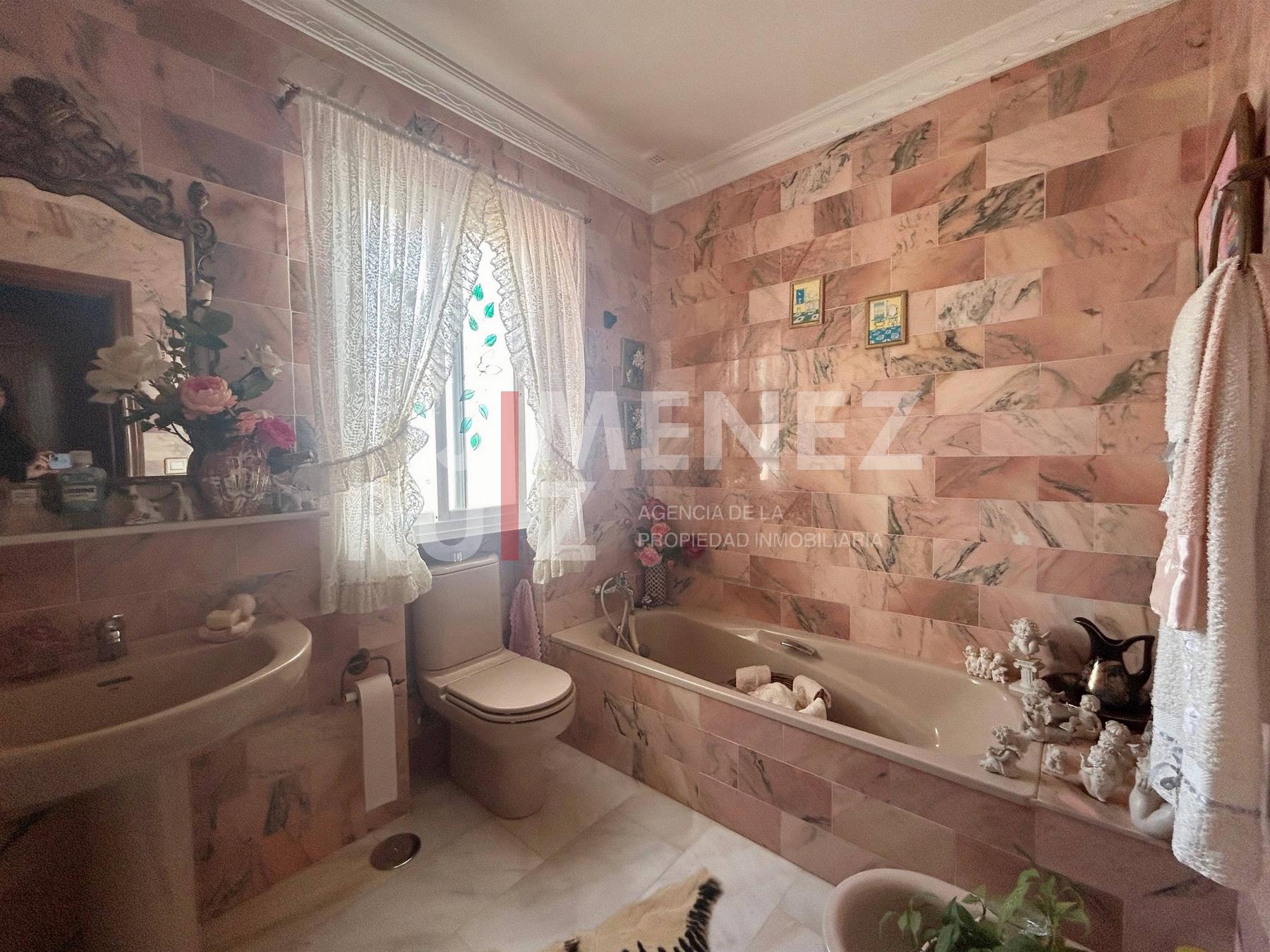For sale of chalet in El Puerto de Santa María