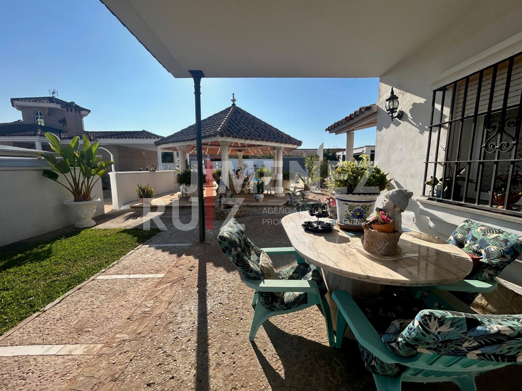 For sale of chalet in El Puerto de Santa María