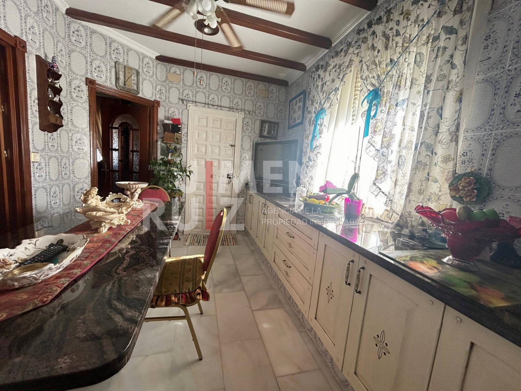 For sale of chalet in El Puerto de Santa María