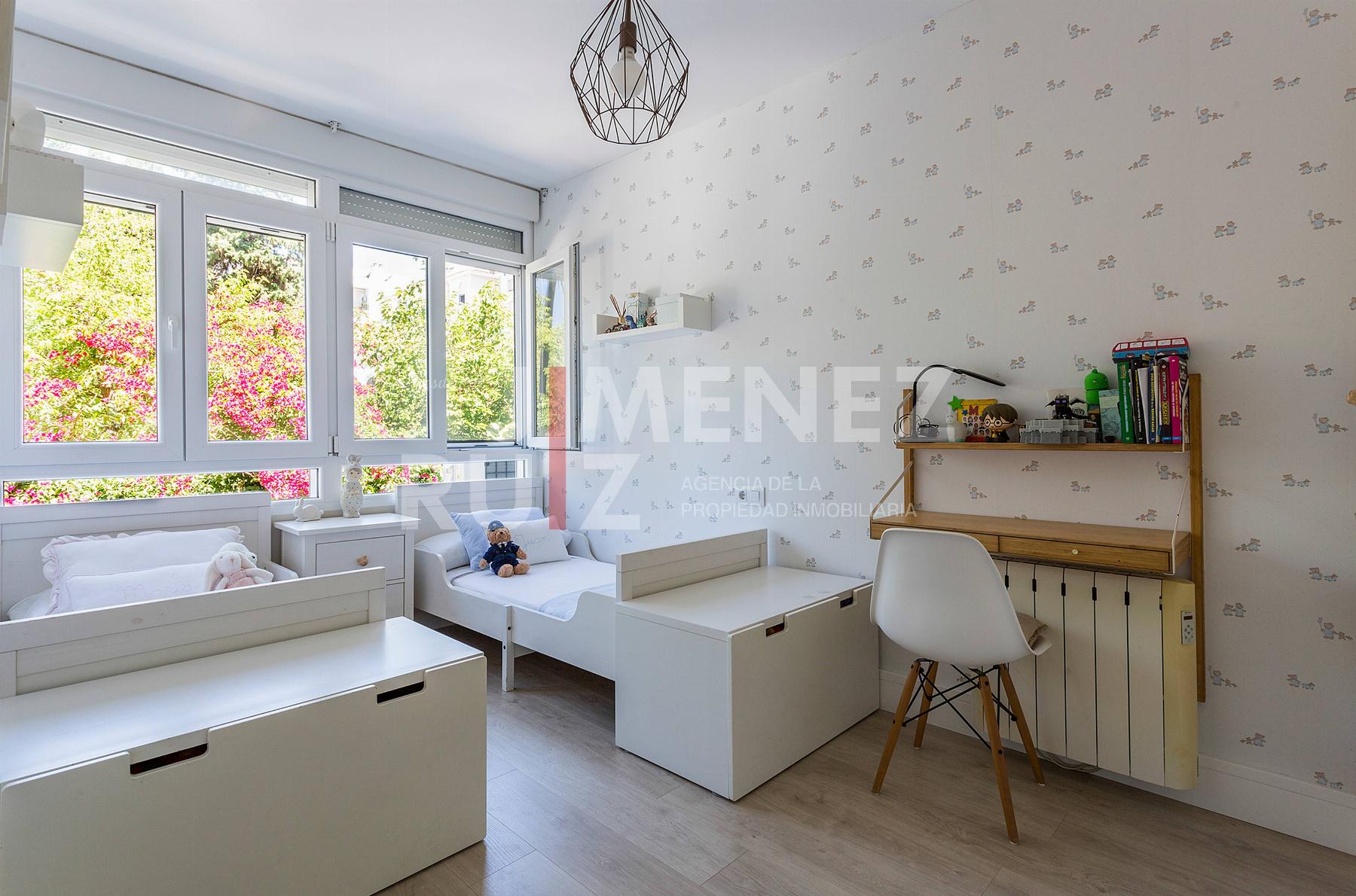 For sale of flat in Cádiz