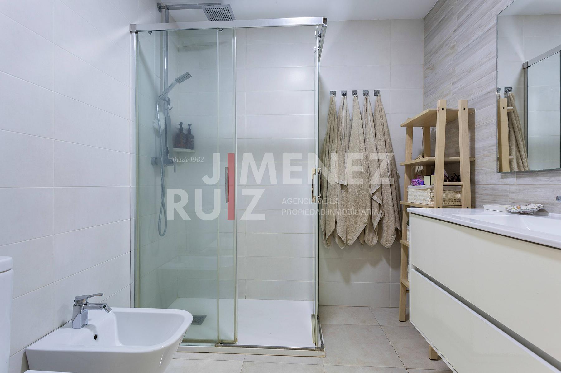 For sale of flat in Cádiz