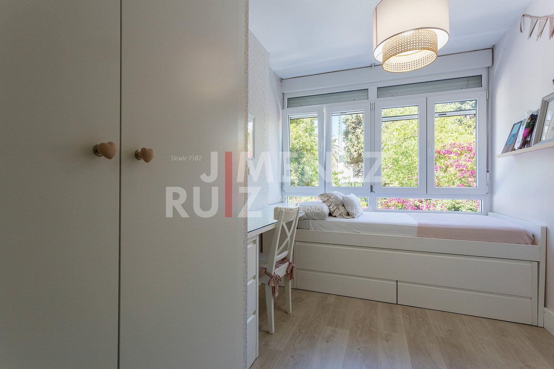 For sale of flat in Cádiz