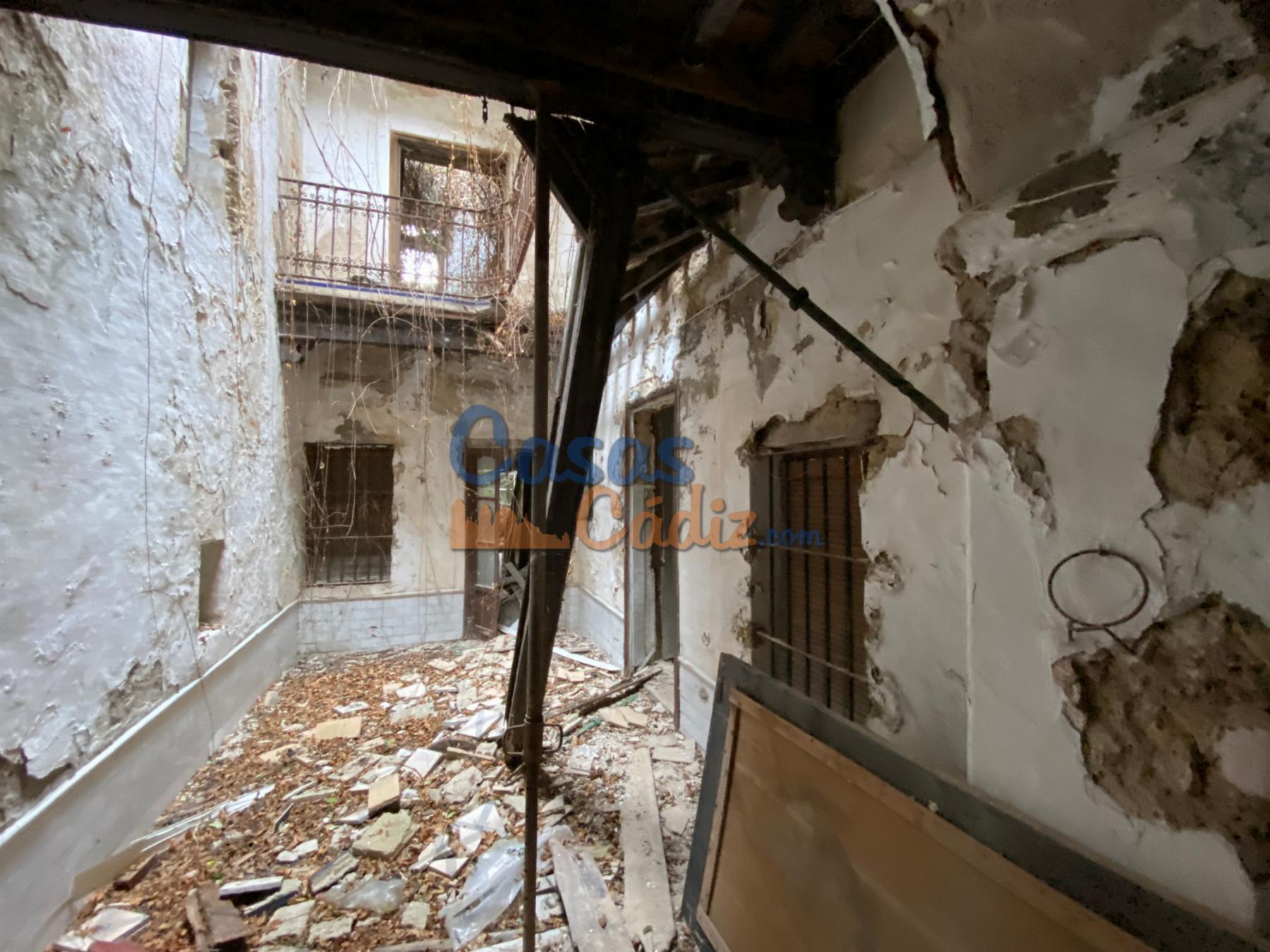 For sale of house in El Puerto de Santa María